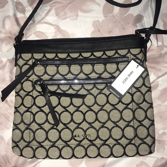 Nine West Handbags - Nine West crossbody bag Nine West Handbags - Nine West crossbody bag